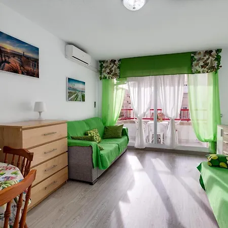 Playa Del Cura 公寓 *