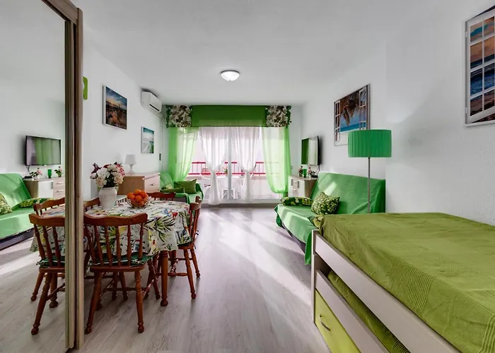 Апартаменты Playa Del Cura Торевьиа